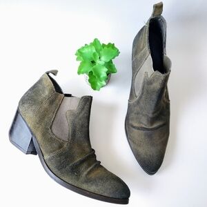 Matisse Olive Green Suede Wilkins Western Block Heel Ankle Boots Size 7.5